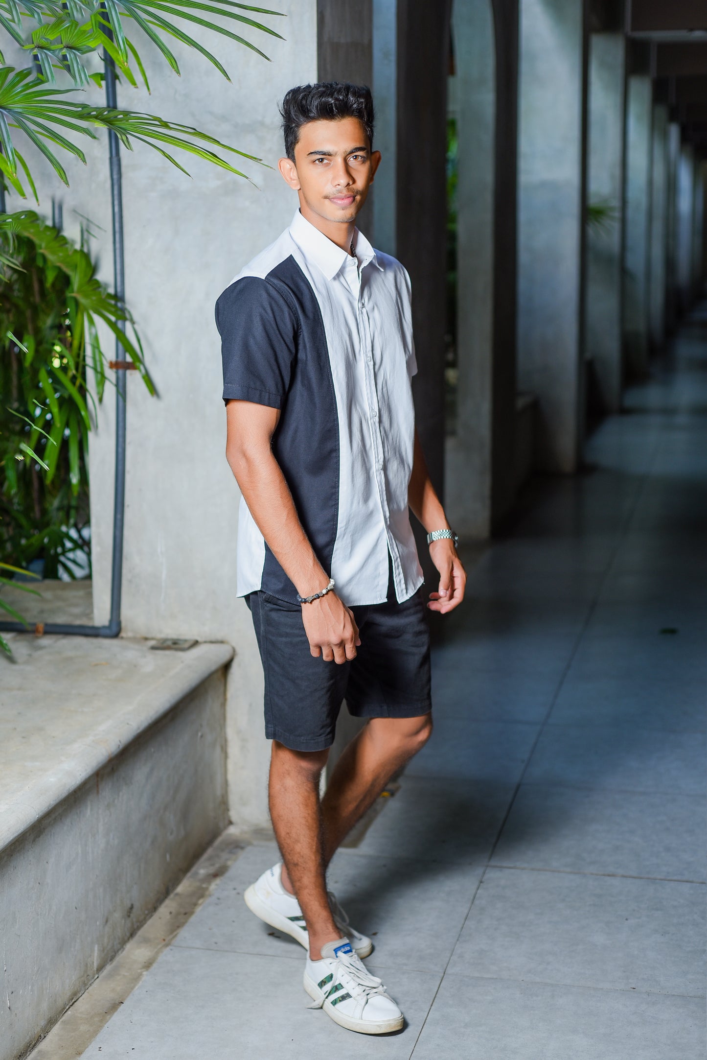MATTHEW - Short Sleeve Dual Tone Split Shirt (White/Black) - Mens Wear