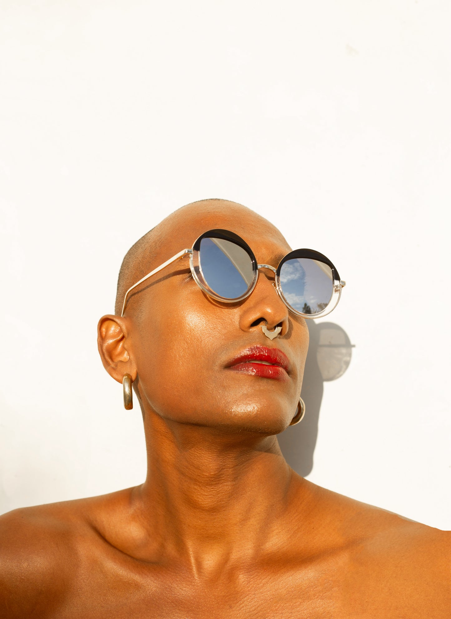 ISLAND GIRL - Johanna Lennon Sunglasses (Black) - Round Oversize- UV400 Protection - Waterproof Pouch