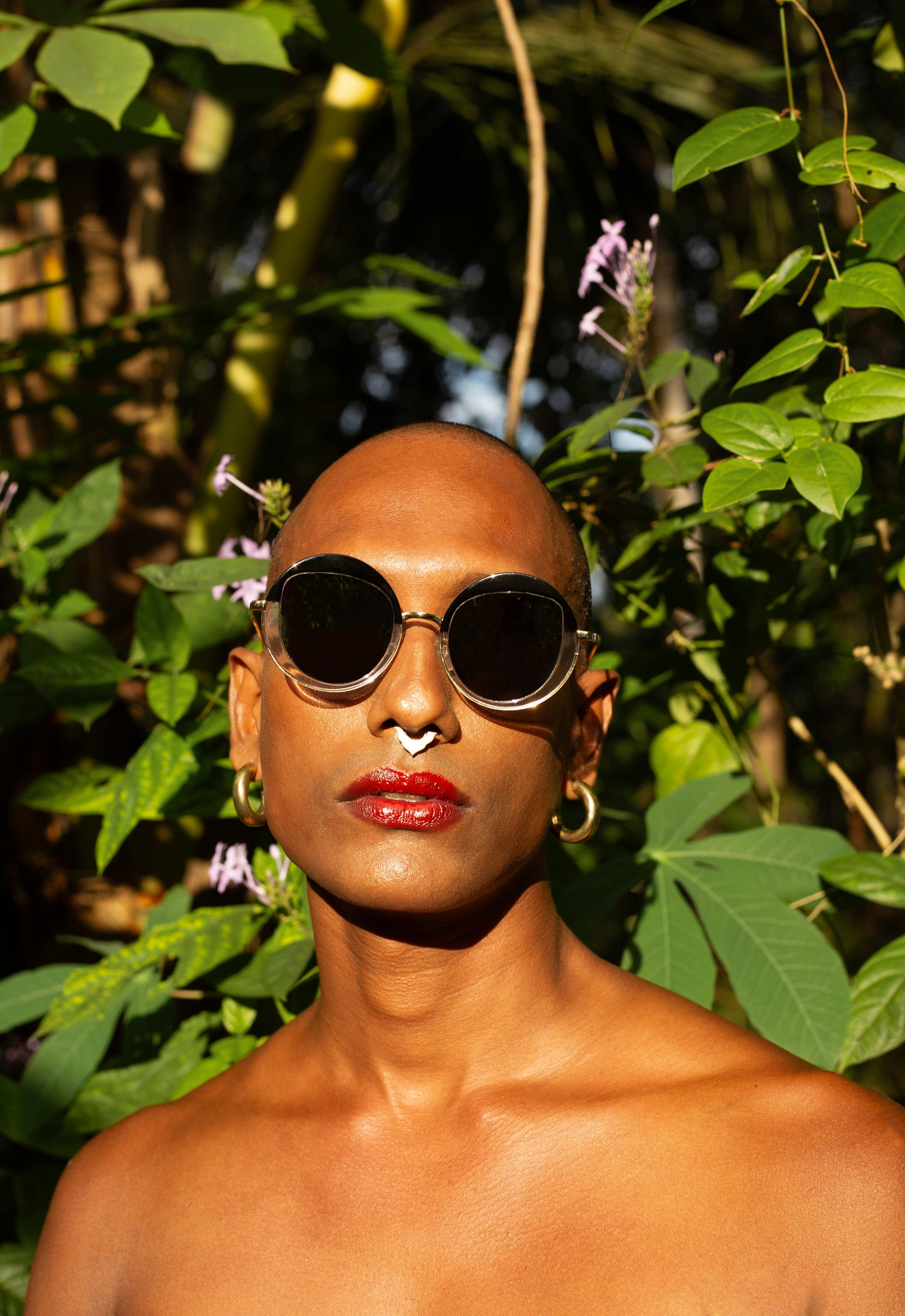ISLAND GIRL - Johanna Lennon Sunglasses (Black) - Round Oversize- UV400 Protection - Waterproof Pouch